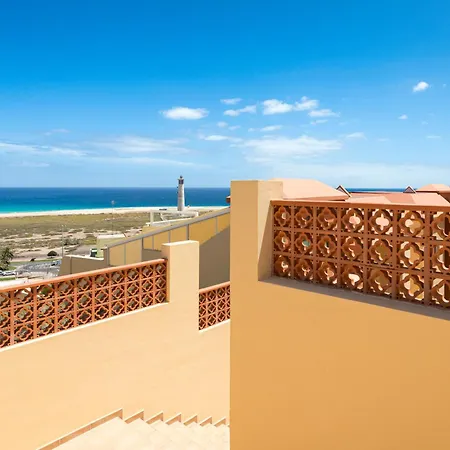 Cosy Beach Front דירה